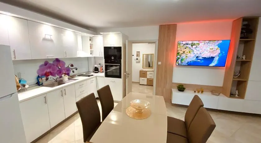 Irina Apartment - Image 1