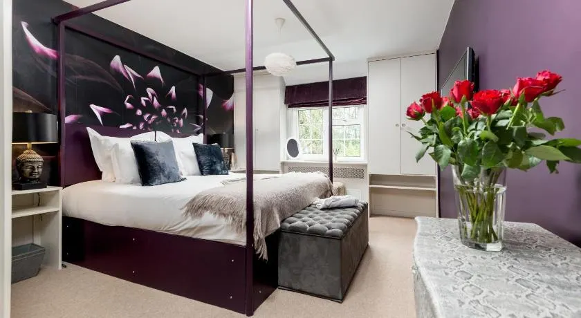LUXURIOUS Country Rooms in Hurley - THE FOX - Image 1