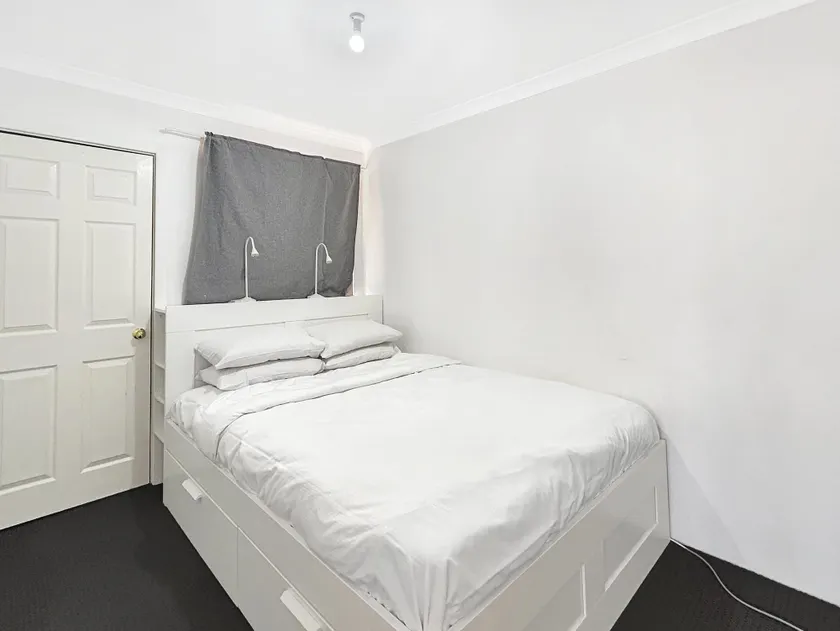 Comfortable 3-Bed Home in Marangaroo - Image 1