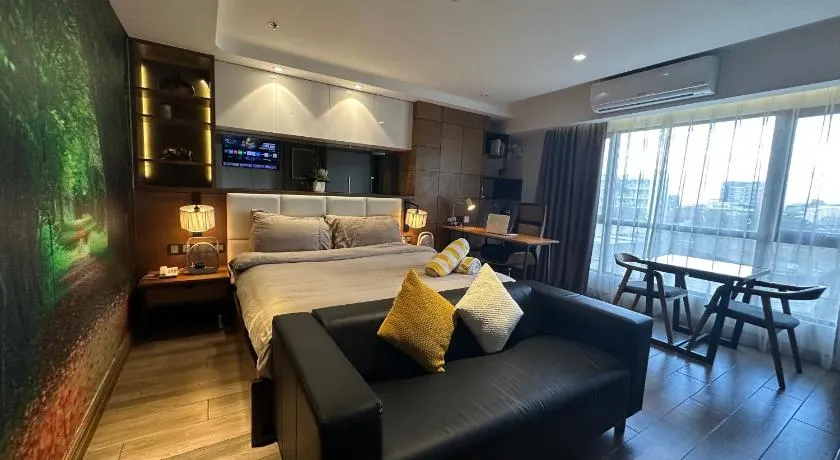 Centrally located Premium Studio - Image 1