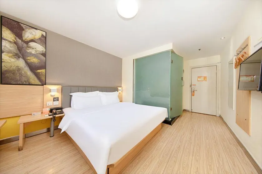 7 Days Inn West Gate of Taiyuan University of Technology - Image 1