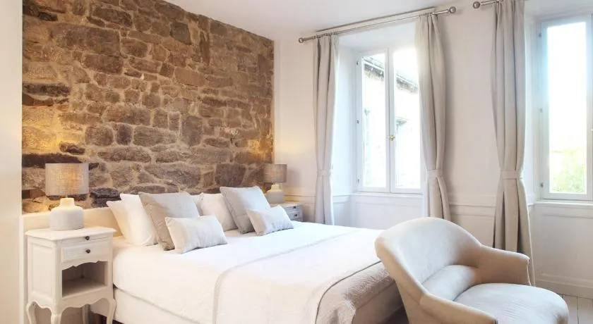 Chambres Aux Sabots Rouges - Image 1