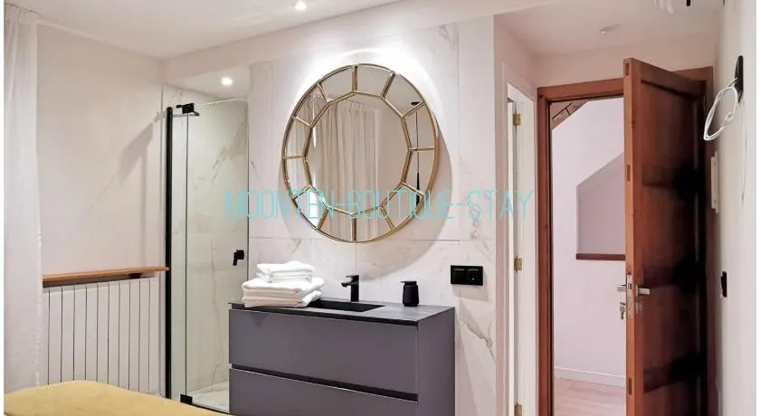 MOONTEN Boutique Stay - Image 1