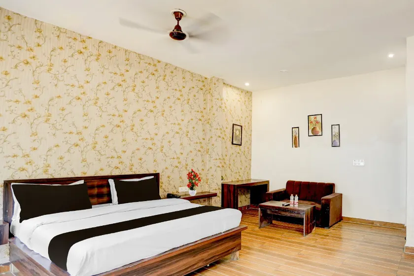Hotel O Raj Ambessy - Image 1