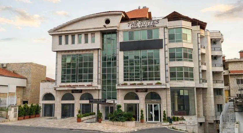 HighLand Hotel - Image 1