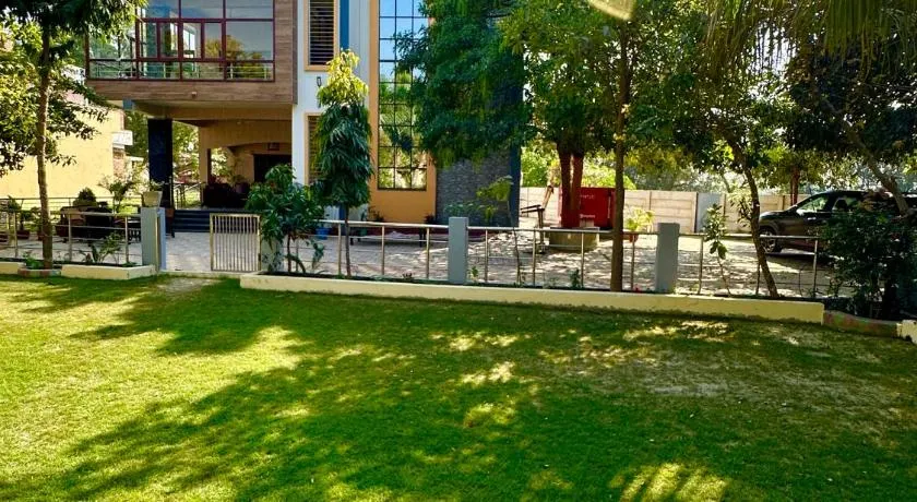 Kaashi Flora - Luxury 3BHK - Image 1