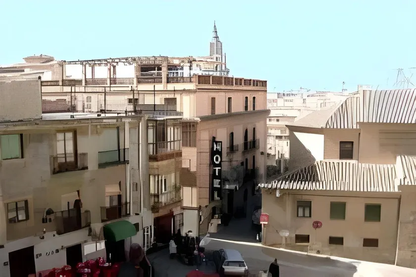 Hotel Carlos V - Image 1