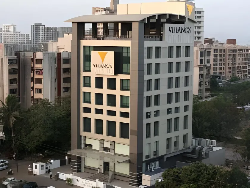 Hotel Vihangs Inn - Image 1
