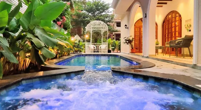 Villa Laz at Parra Anjuna road - Image 1