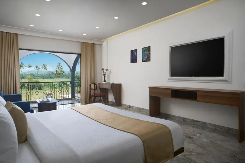 Azara Resort By Scirocco - Image 1
