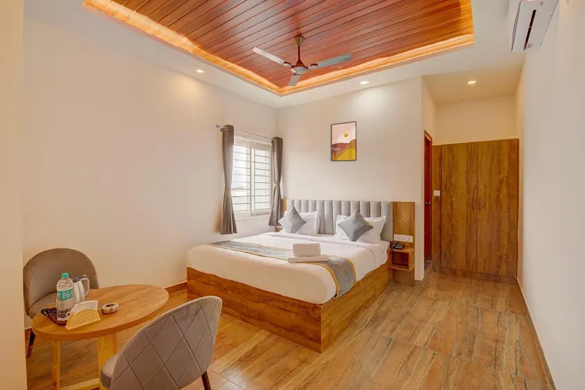 Hotel Tree Suites Next Airport Inn - Image 1