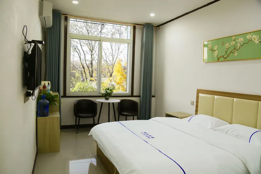 Yijia Express Hotel - Image 1