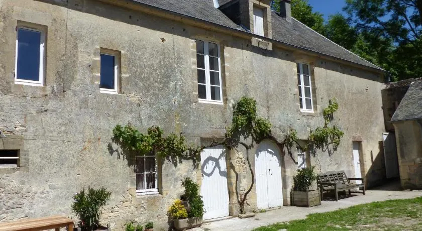 Les Escuries, dépendances du Château - Image 1