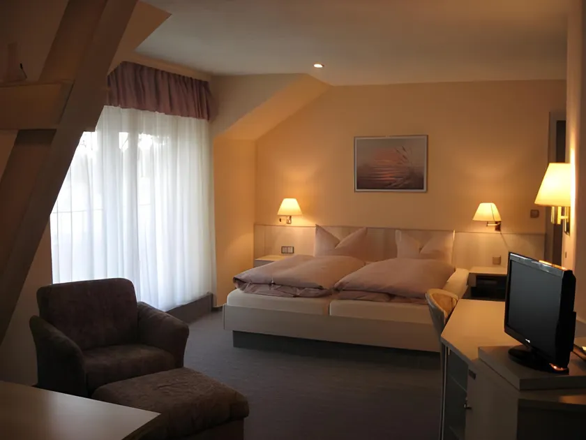 Eichenhof Hotel Garni - Image 1