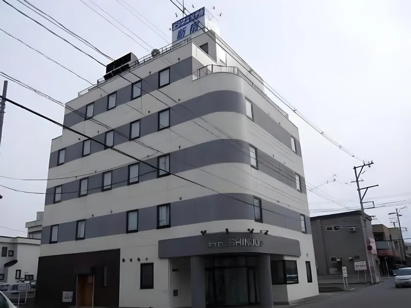 Hirosaki Ekimae Hotel - Image 1