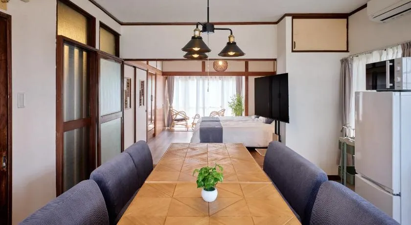 #47 Villa Makuhari Base - Image 1