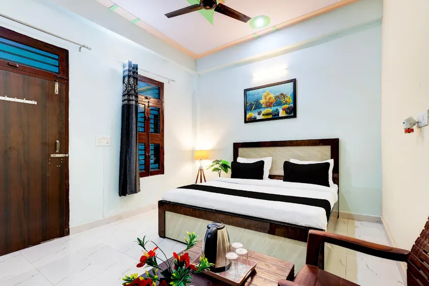 Hotel Royal Residency - Image 1