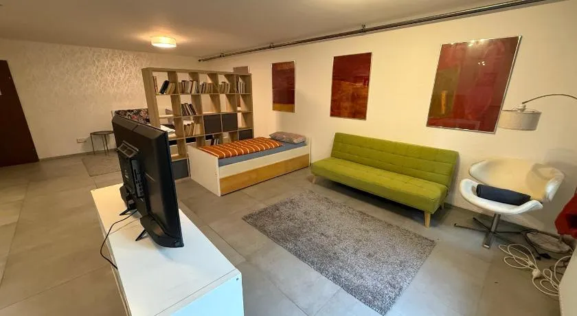Helle Kellerwohnung im Grünen mit Sauna - Image 1