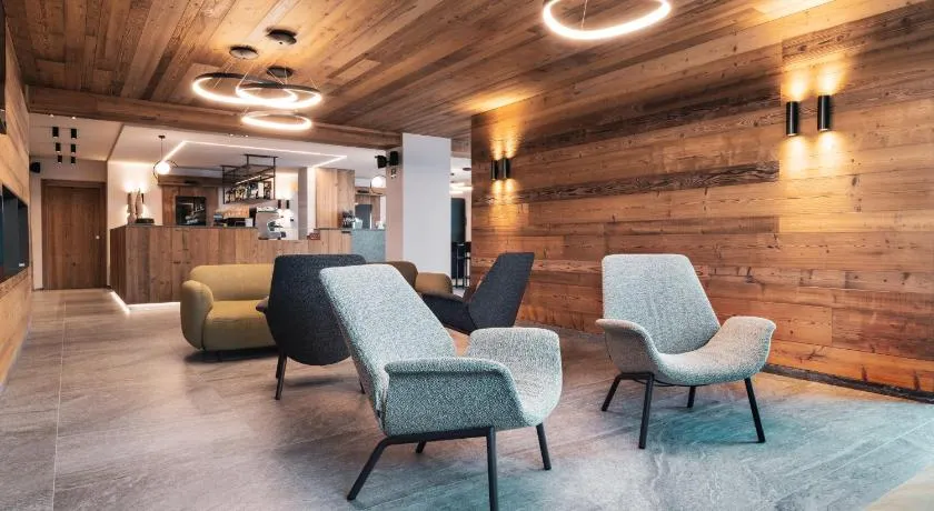 Oltre Alpine Hotel - Image 1