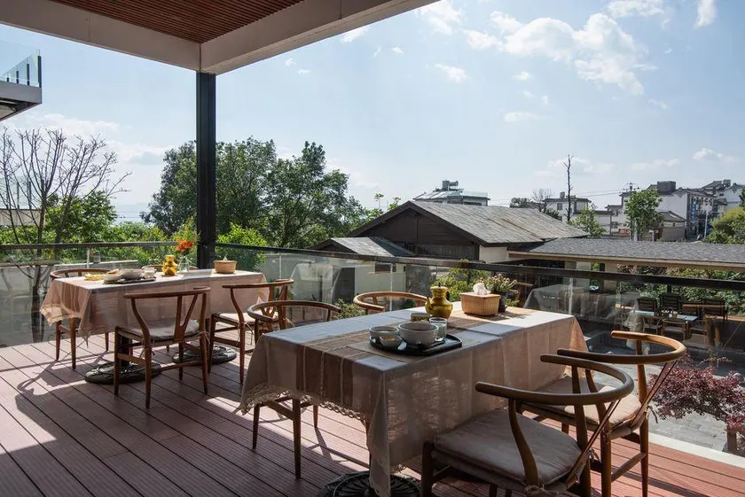 Golden Years Boutique Inn - Image 1