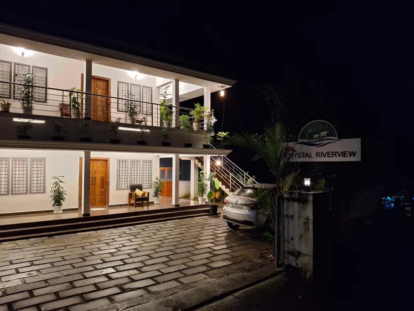 Crystal Riverview Homestay - Image 1