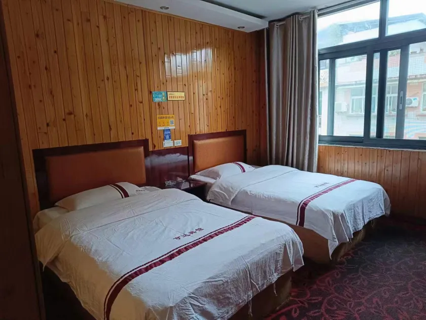 Hengda Hotel - Image 1