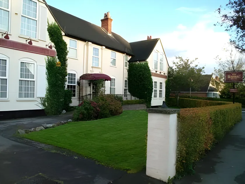 The Beaumont Accommodation - Image 1