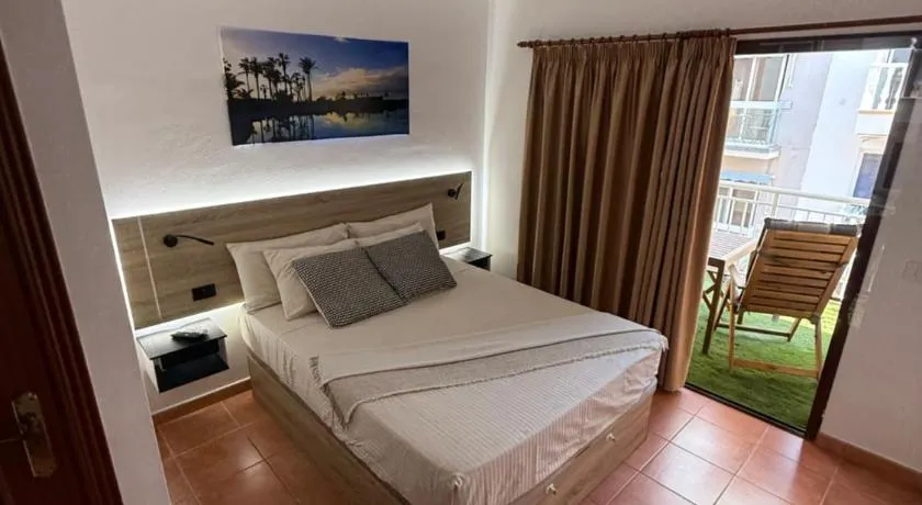 Apartamento Brisas del Sur - Oasis Tenerife Sur - Image 1