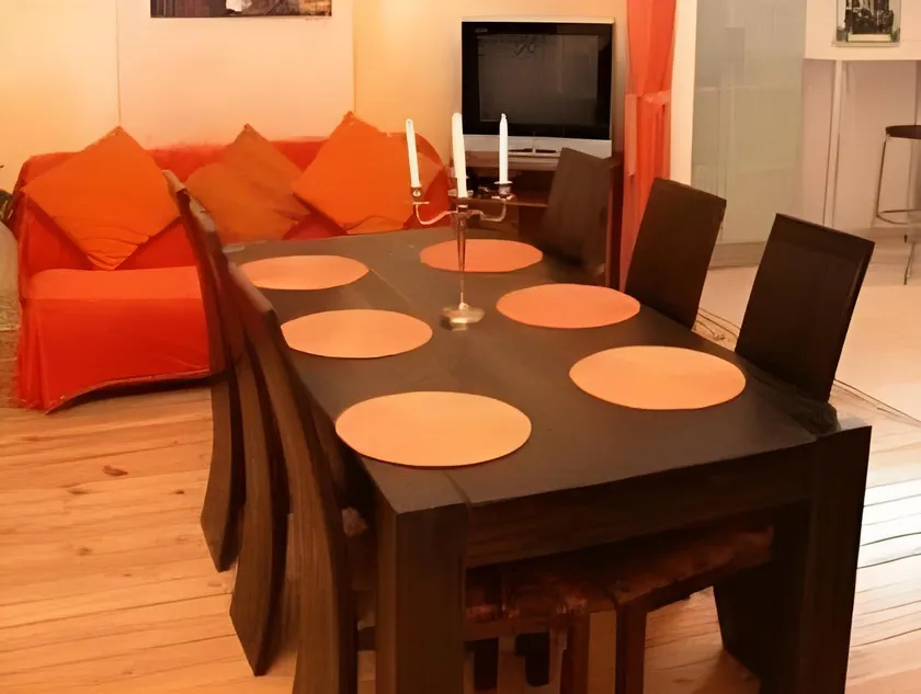 Elegance on a Budget - Rooms for Rent in Sofia Center - Image 1