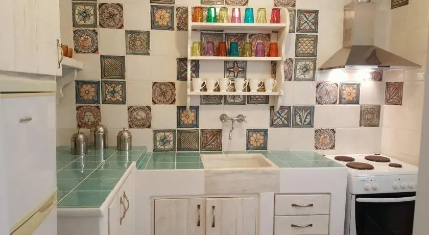 Amalthia House - Image 1
