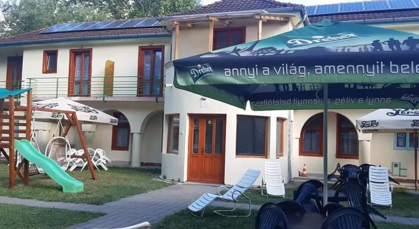 Aqua Hostel - Image 1