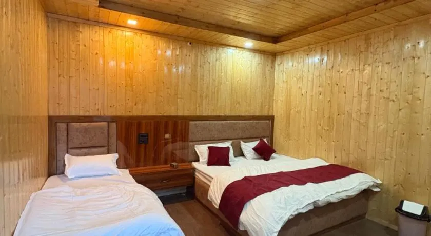 Harshil wood stay - Image 1