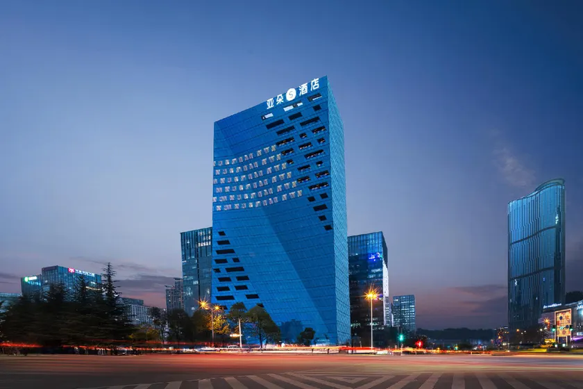 Atour S Hotel Guiyang North Railway Station Defu Center - Image 1