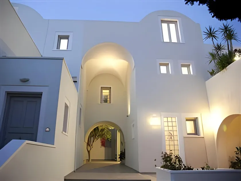 Atrium Villa - Image 1