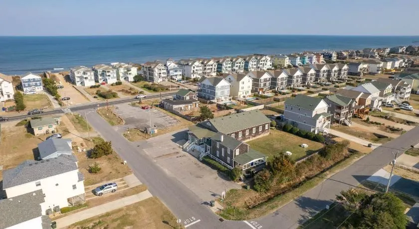 Nags Head Beach Inn by KEES Vacations - Image 1