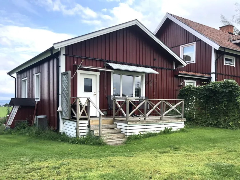 Charming Red Farmhouse Near Forsheda - Image 1
