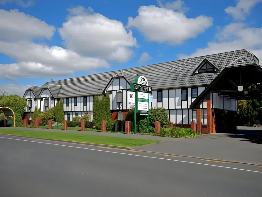 Grosvenor Motel - Image 1