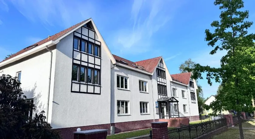 FC-Apartmenthaus Falkensee mit großem Garten und PKW Stellflächen - Image 1