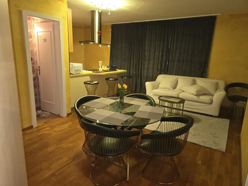 Appartement au centre de Fribourg, 3 chambres - Image 1
