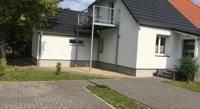 Ferienhaus am Geiseltalsee mit Sauna - Image 1