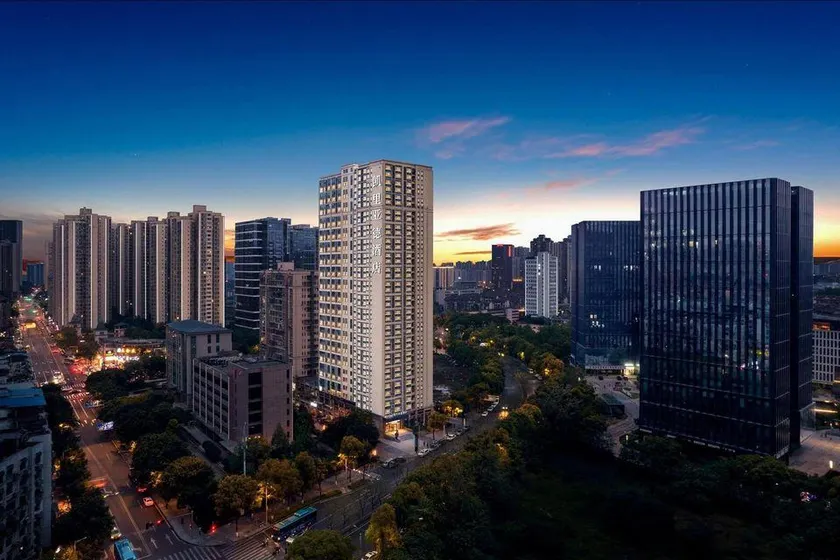 Kyriad Hotel (Chongqing Dadukou Pedestrian Street Xinshancun Light Rail Station) - Image 1