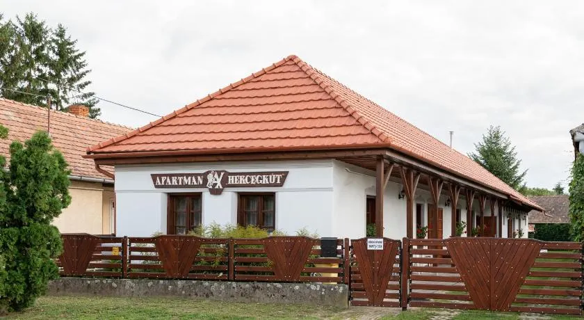 Nyugalom Apartman Hercegkút - Image 1