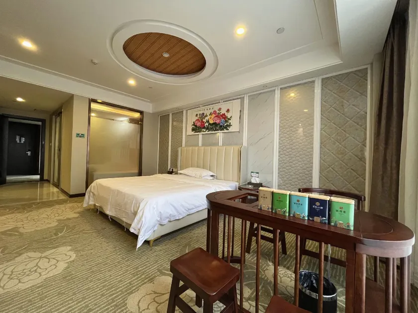 Renhuai Guojiucheng Hotel - Image 1