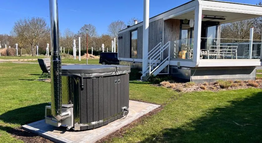 Maasparcje Lodge met Hottub,Firepit en KamadoBBQ - Image 1