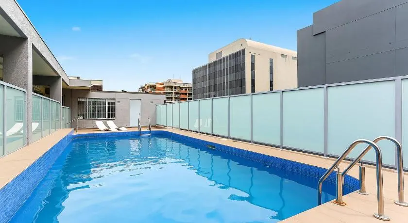 City to Sea - Bondi Beach & Rooftop Pool - Image 1