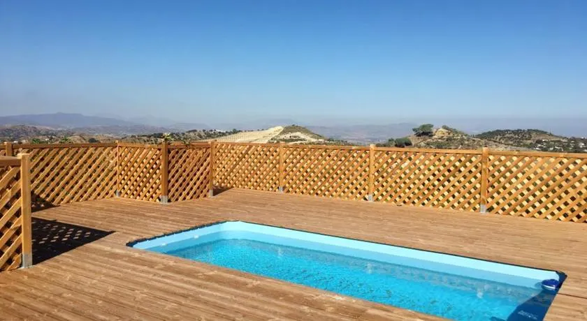 Charming Villa in Coín with Private Pool and Large Garden - Image 1