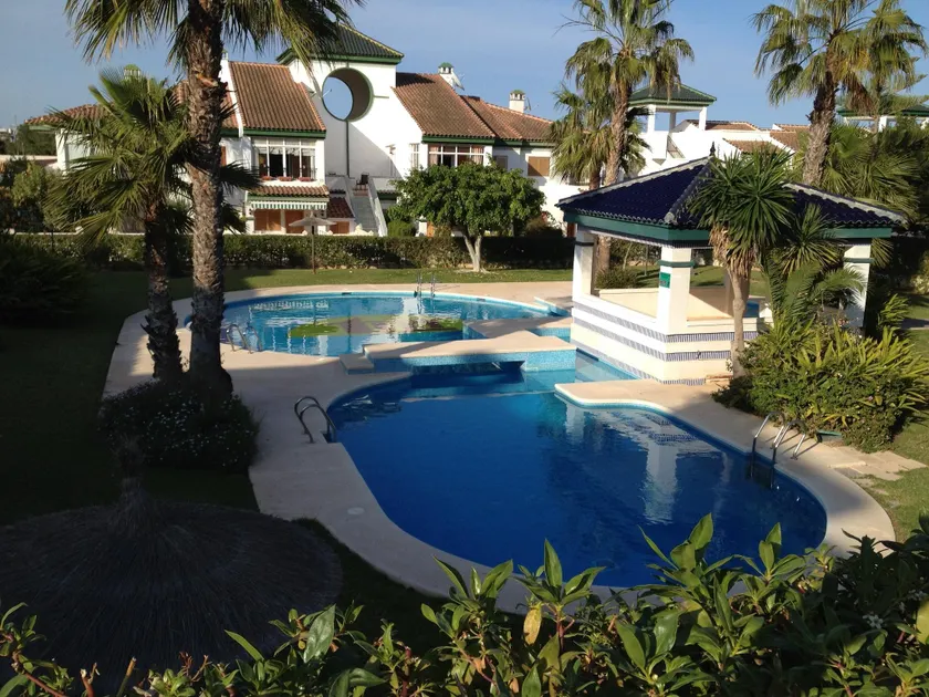 Coastal Holiday Home in Pilar de la Horadada - Image 1