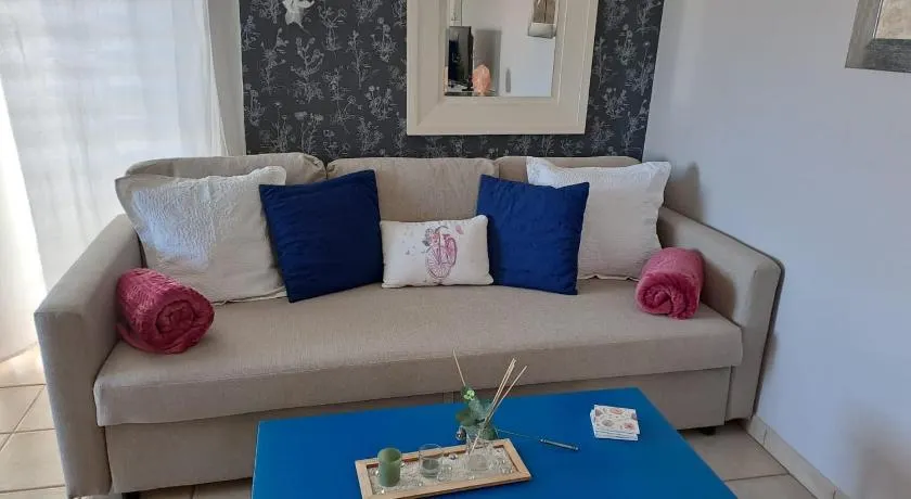 Apartamento El Almendro - Image 1
