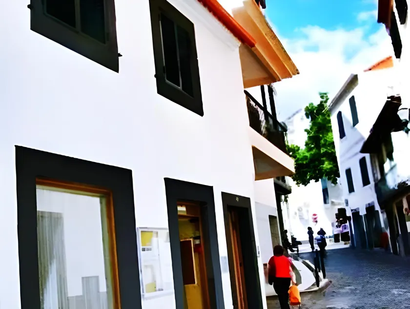 Cayres Suites Carmo - Image 1