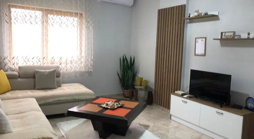 Cozy Pogradec up - Image 1